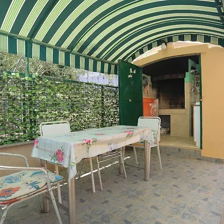 Apartamento By The Sea Arbanija, Ciovo - 18661 *